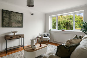 Living Room- click for photo gallery